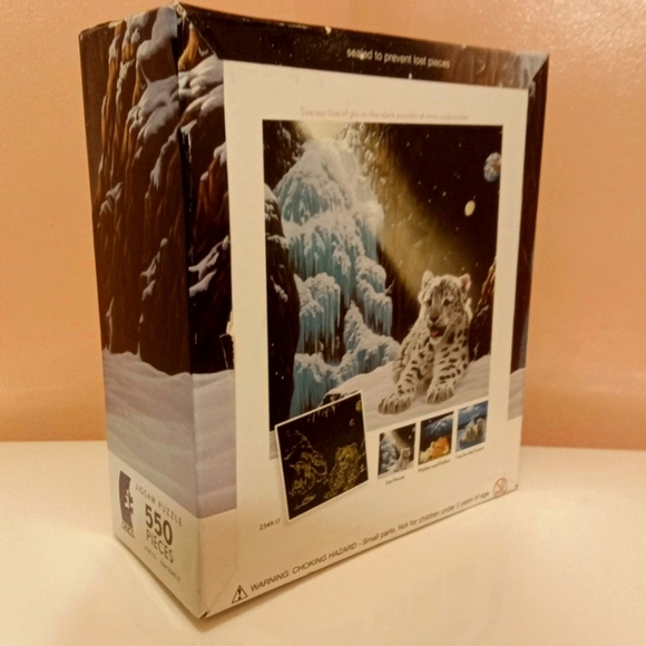 Schimmel Ice House Glow in The Dark 550 PC Puzzle Tiger Cubs Series Ceaco - Picture 2 of 2